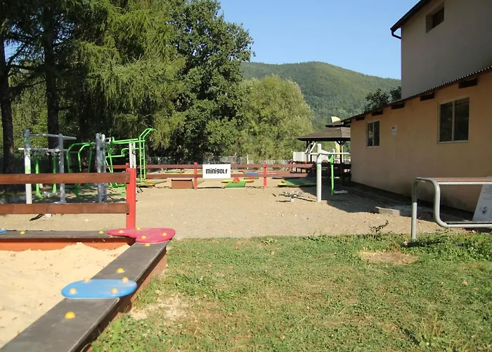 Üdülőközpont Owr Przystan