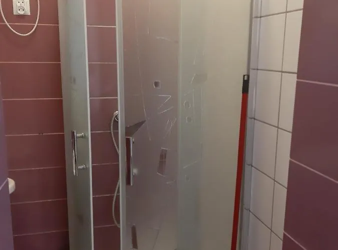 Üdülőközpont Owr Przystan *