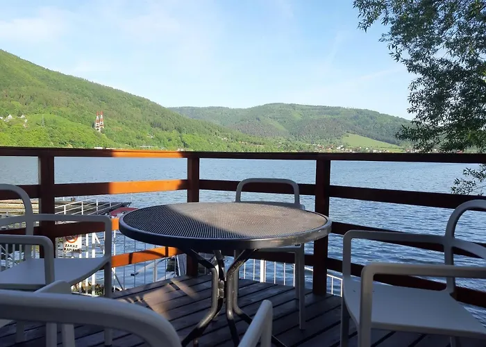 Üdülőközpont Owr Przystan